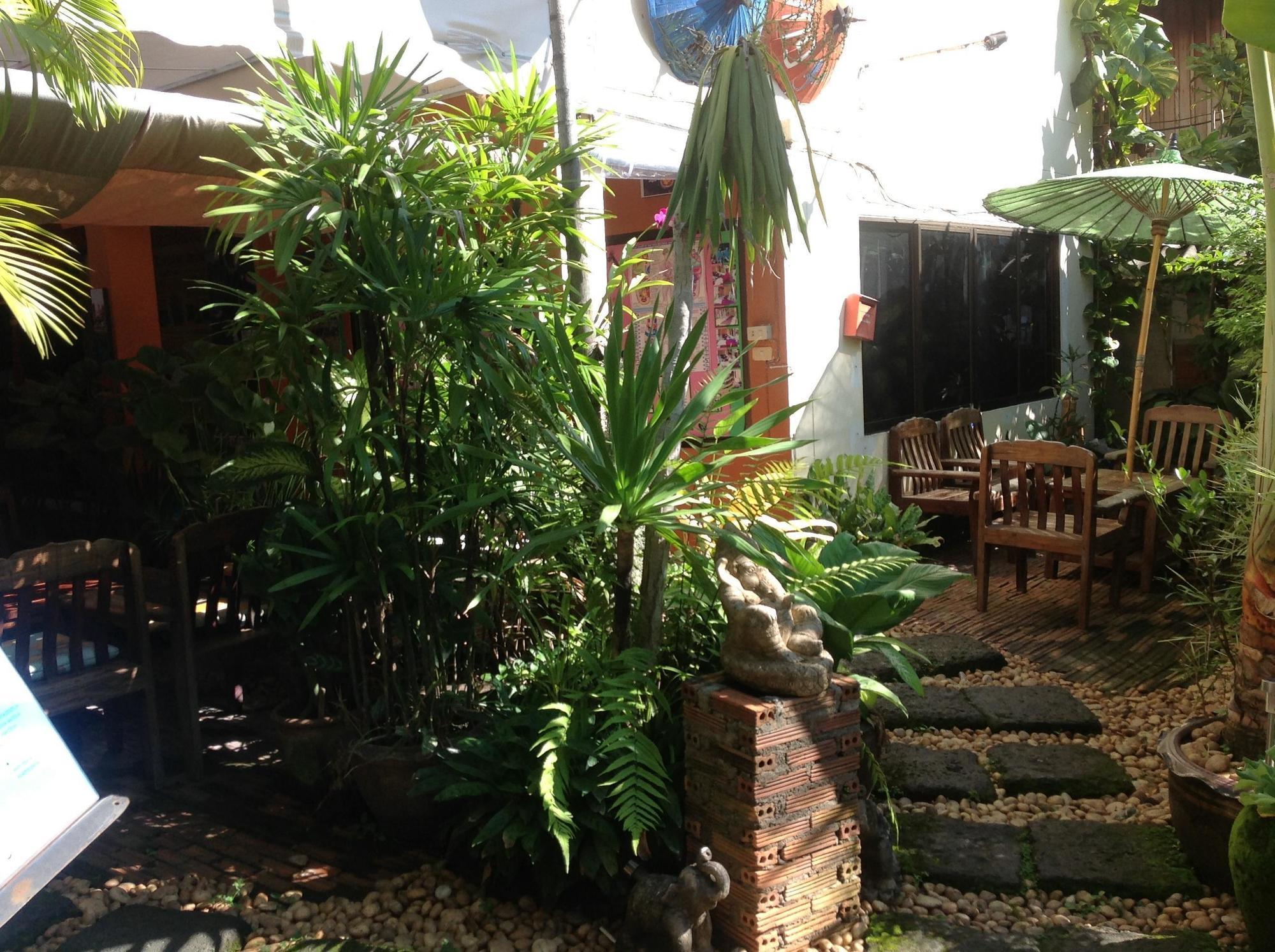 All In 1 Guesthouse Chiang Mai Ngoại thất bức ảnh