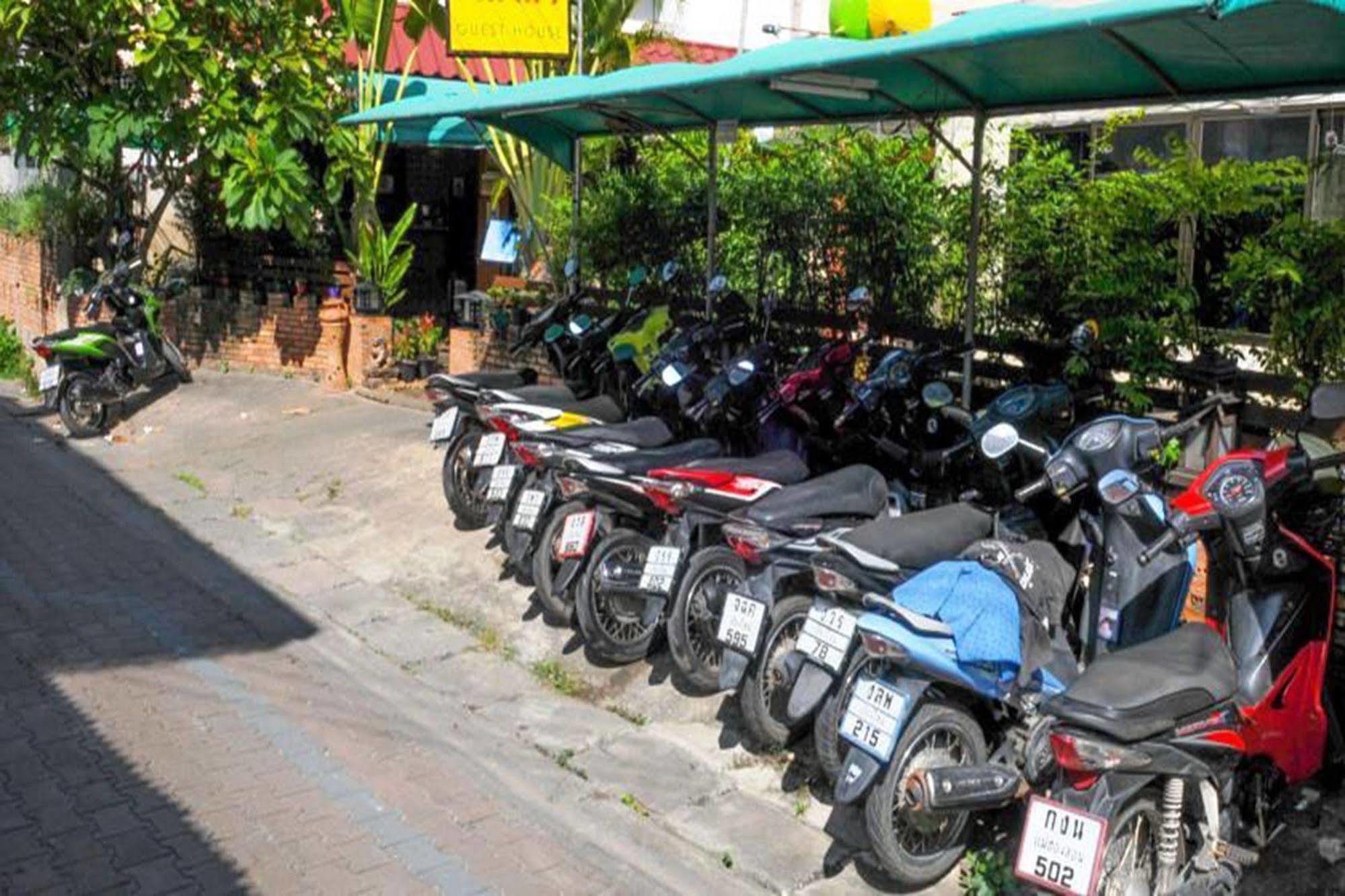 All In 1 Guesthouse Chiang Mai Ngoại thất bức ảnh