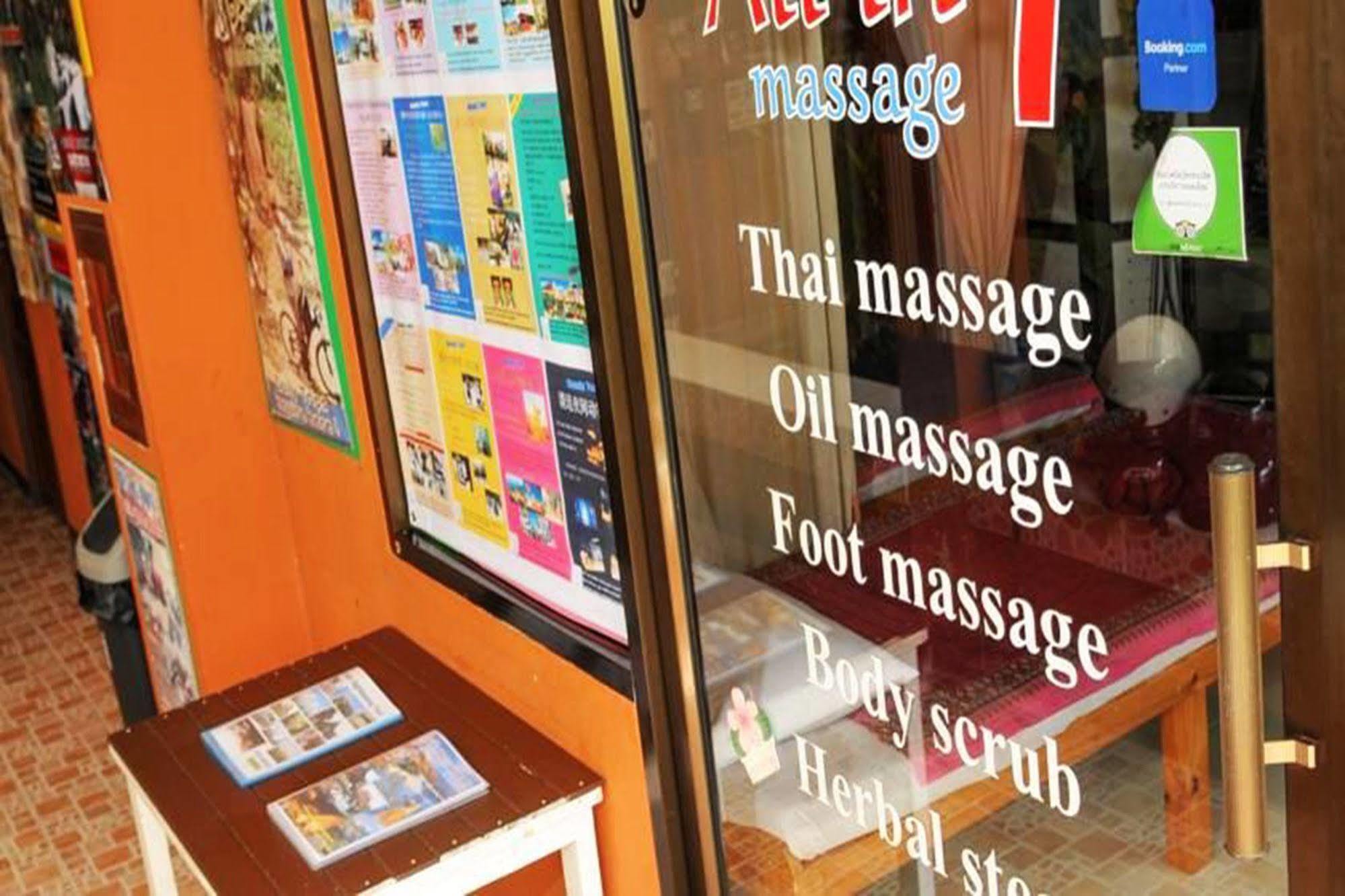 All In 1 Guesthouse Chiang Mai Ngoại thất bức ảnh
