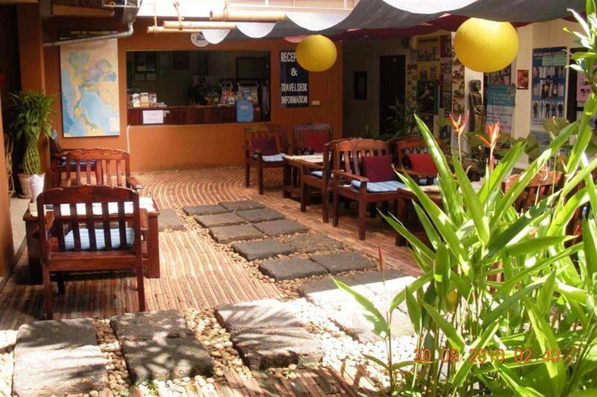 All In 1 Guesthouse Chiang Mai Ngoại thất bức ảnh
